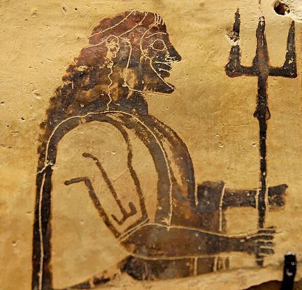 Anonimo. El dios griego Poseidon. 550 – 525 a.C. Placa de ceramica corintia de Penteskouphia. 7.7 cm. Imagen de Jastrow 2006.